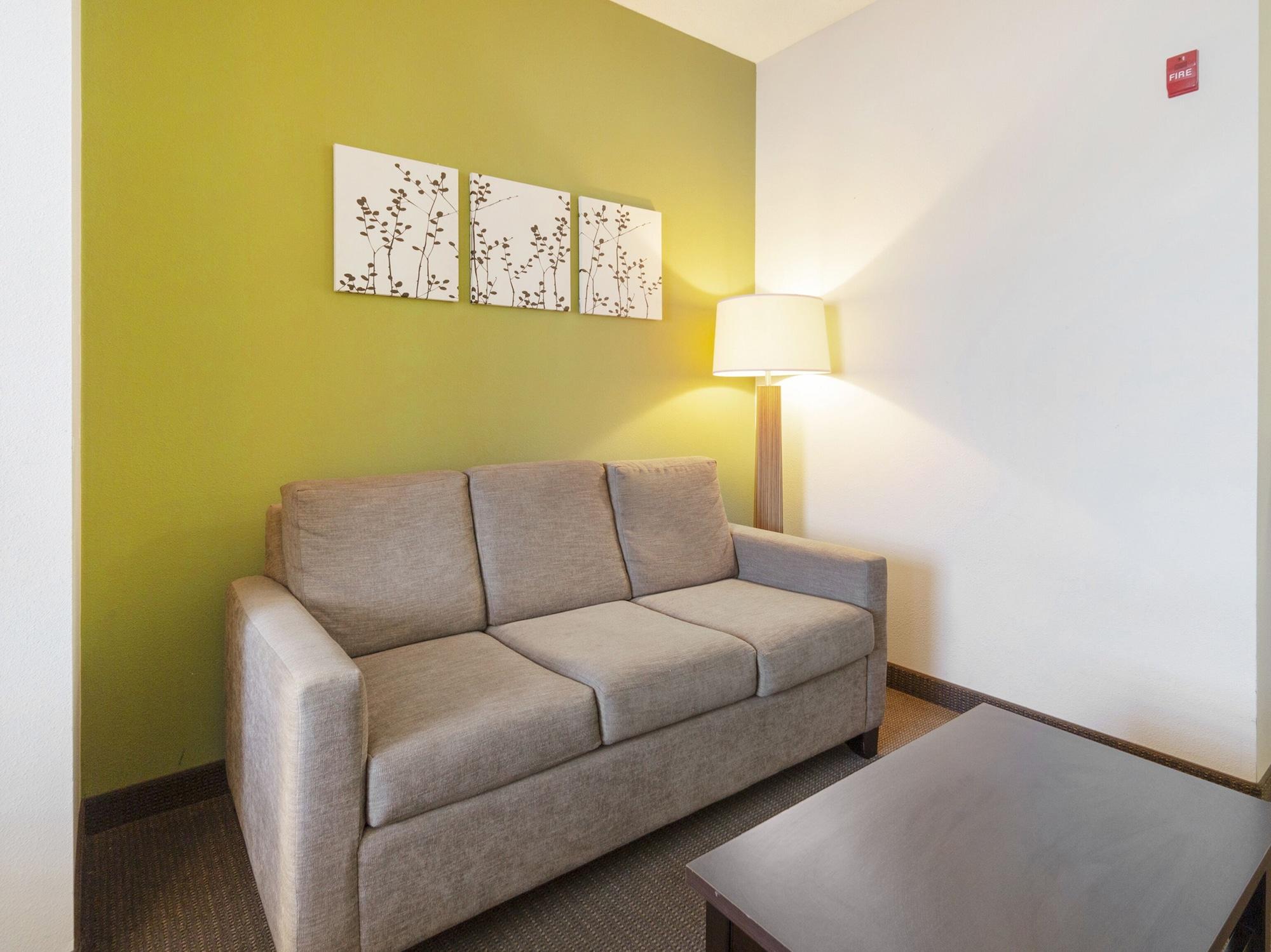 Ramada By Wyndham Jackson Ms Hotel Екстериор снимка